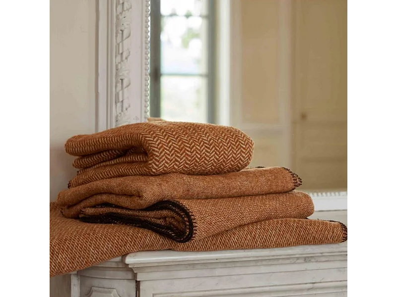 Plaid laine acrylique micro-motif 120x180 cm ALES marron terre brûlé