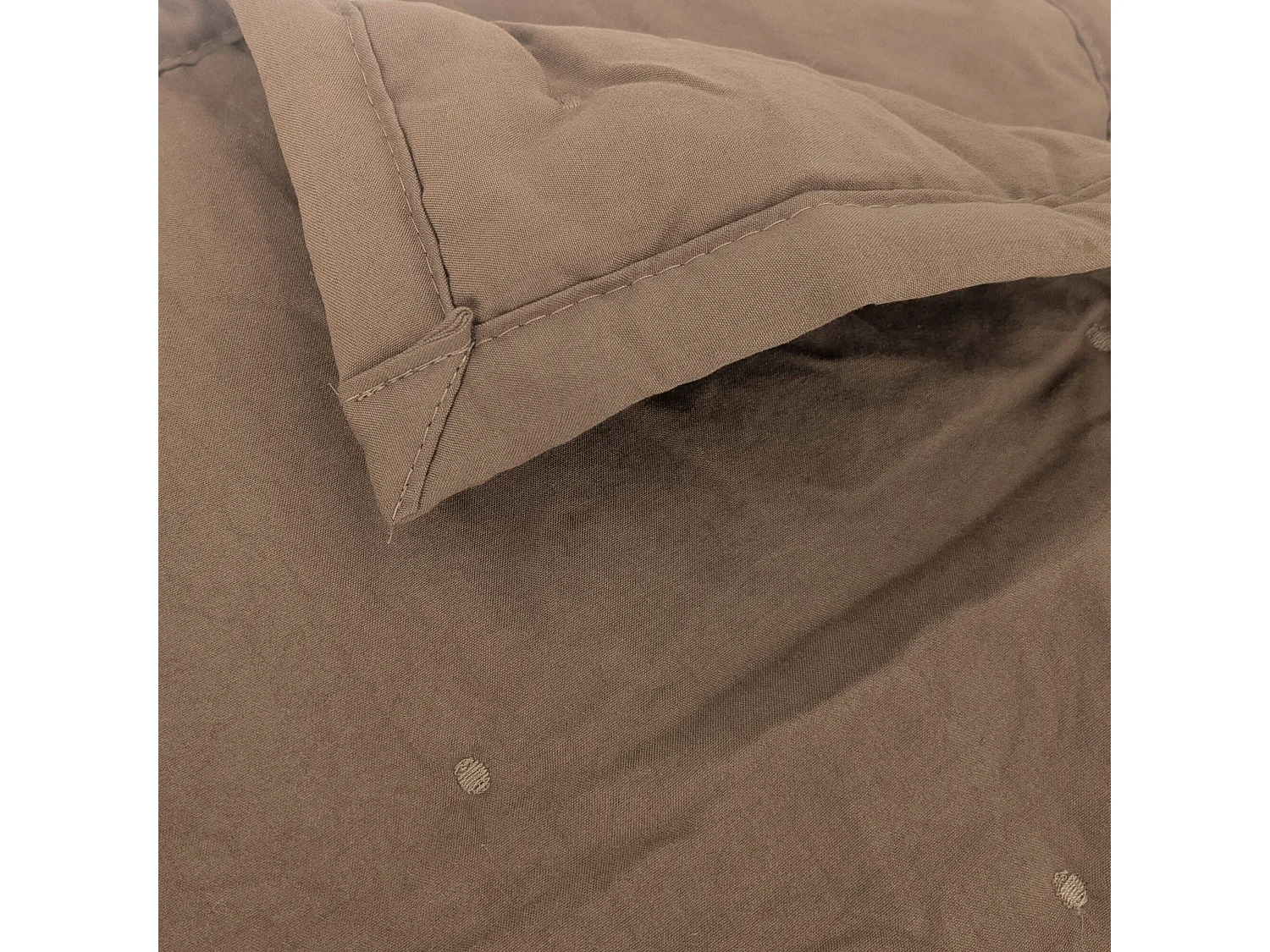 Plaid 150x200 cm CELESTE microfibre points brodés marron sienne