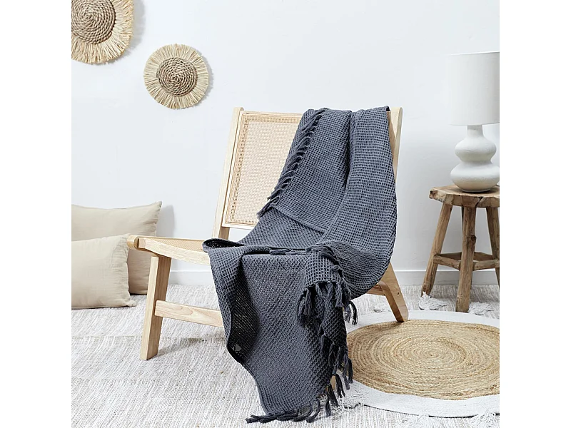 Jeté de canapé à franges gaufré 120x150 cm collection LAURY gris anthracite