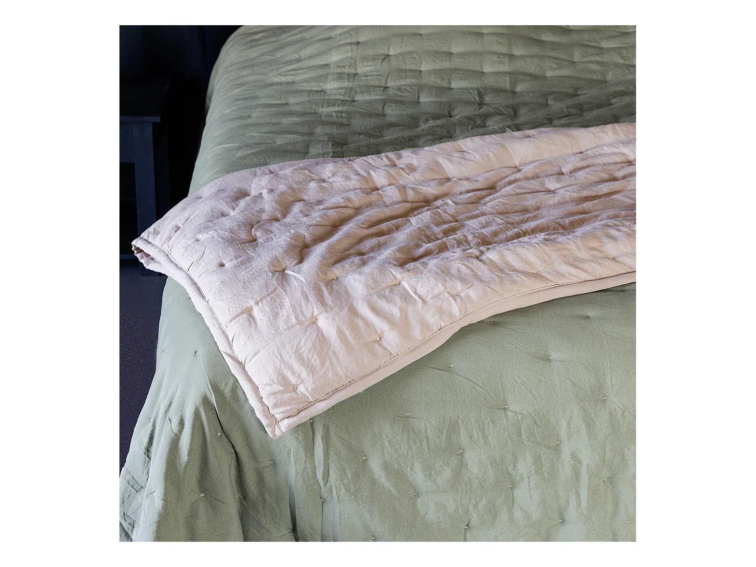 Plaid 150x200 cm CELESTE microfibre points brodés vert Lichen