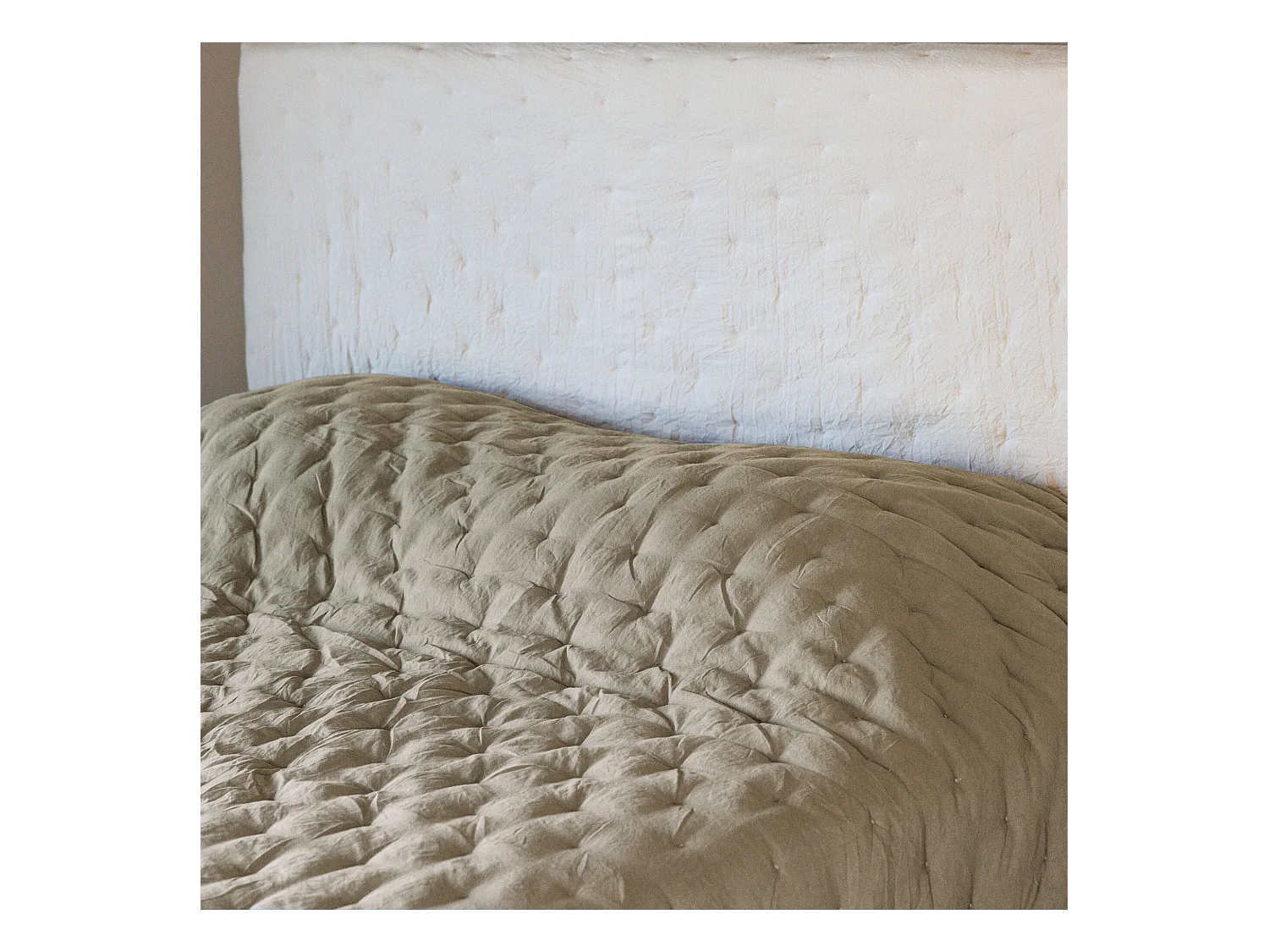 Plaid 150x200 cm CELESTE microfibre points brodés beige loutre