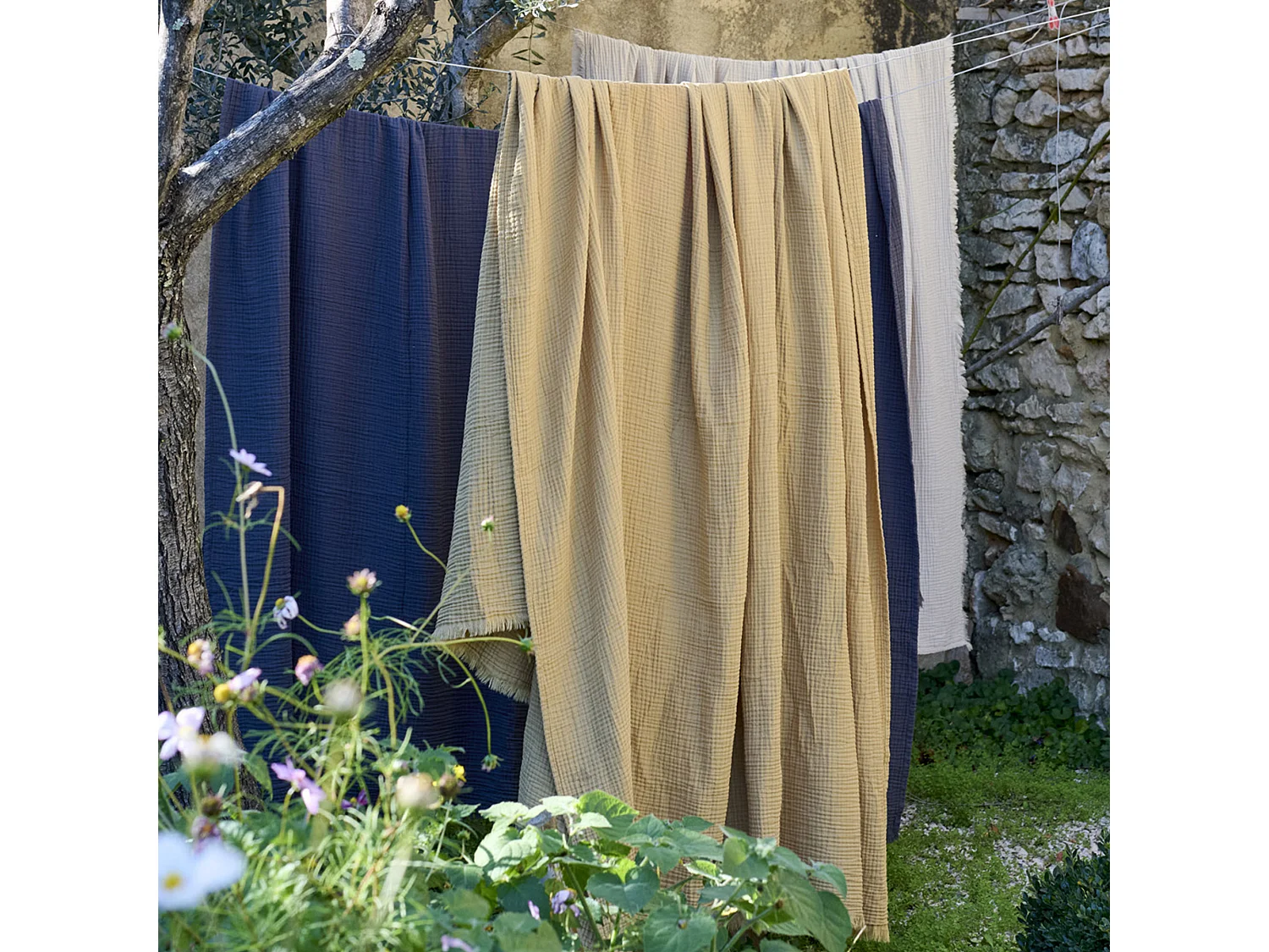 Plaid 180x240 cm en mousseline de coton collection PAROS marron houblon