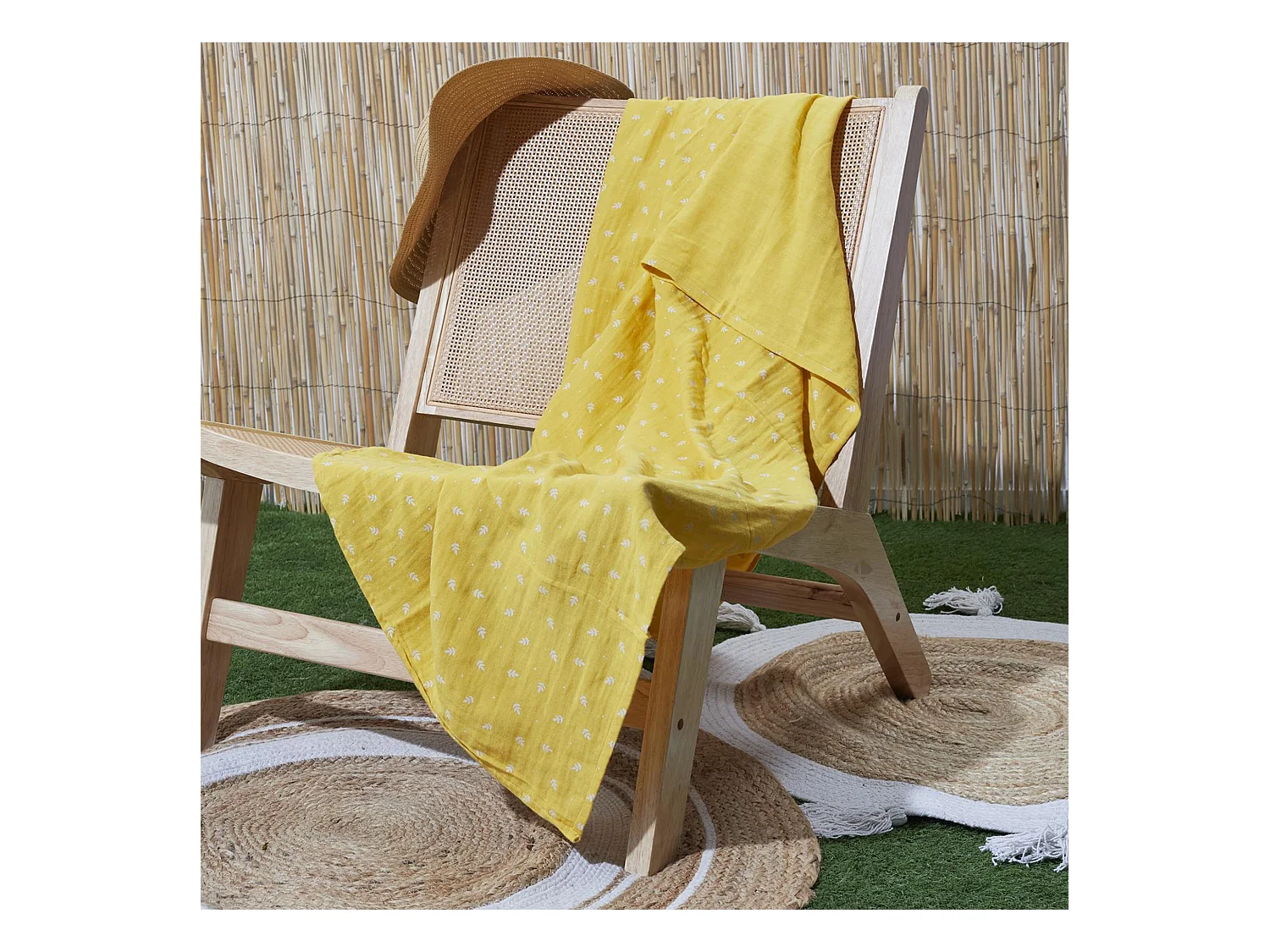 Plaid 120x150 cm LUCIE gaze de coton motif feuilles jaune