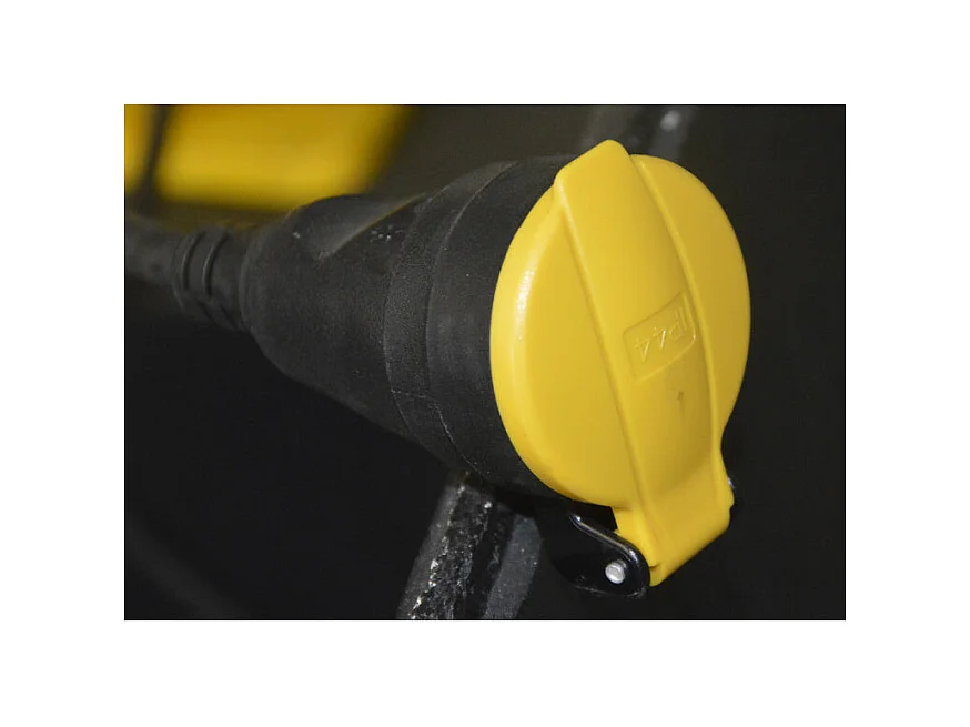 Verlängerungskabel 5m 3x1,5mm HO7 I-Watts mit Klappdeckel - Maximale Leistung 3680W - NF-zugelassen - Kindersicherung - IP44