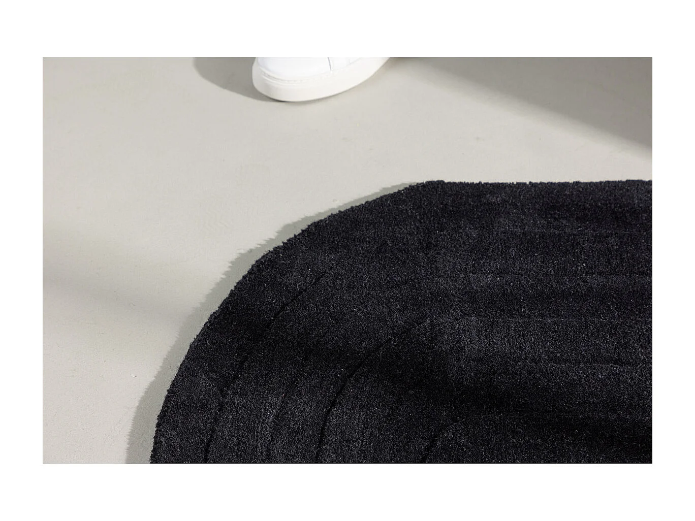 Tapis Demi-Rond "Nora" 50x80cm Noir