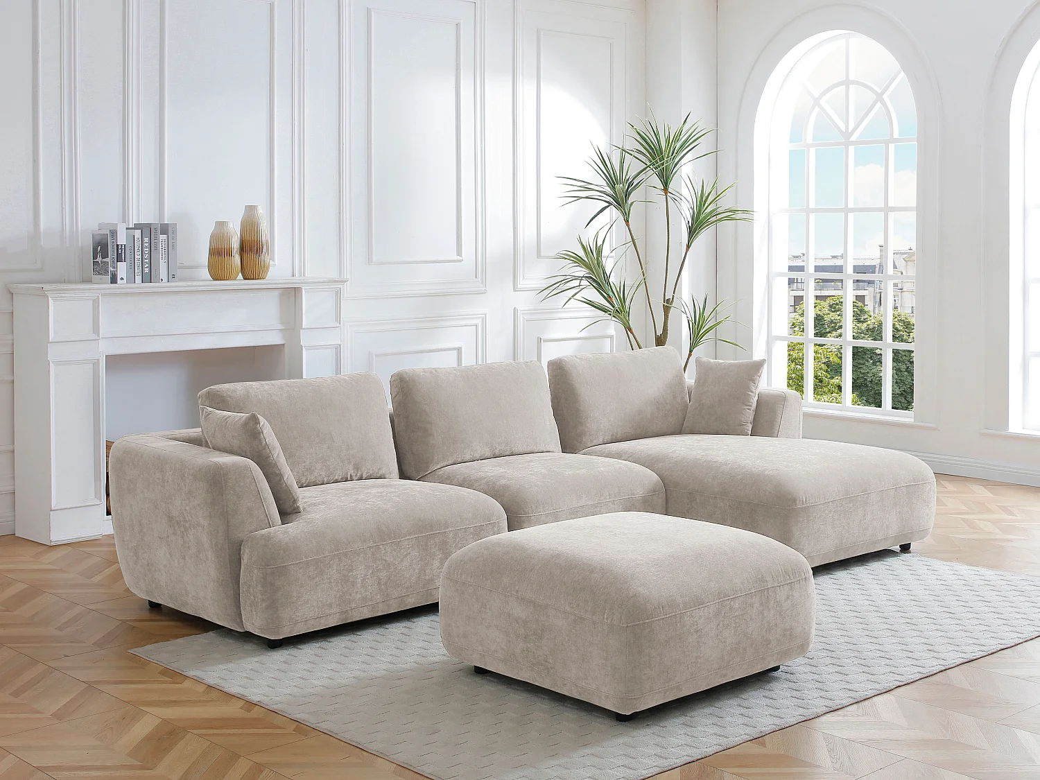 Canapé d'angle droit et pouf en tissu beige TINDRALO