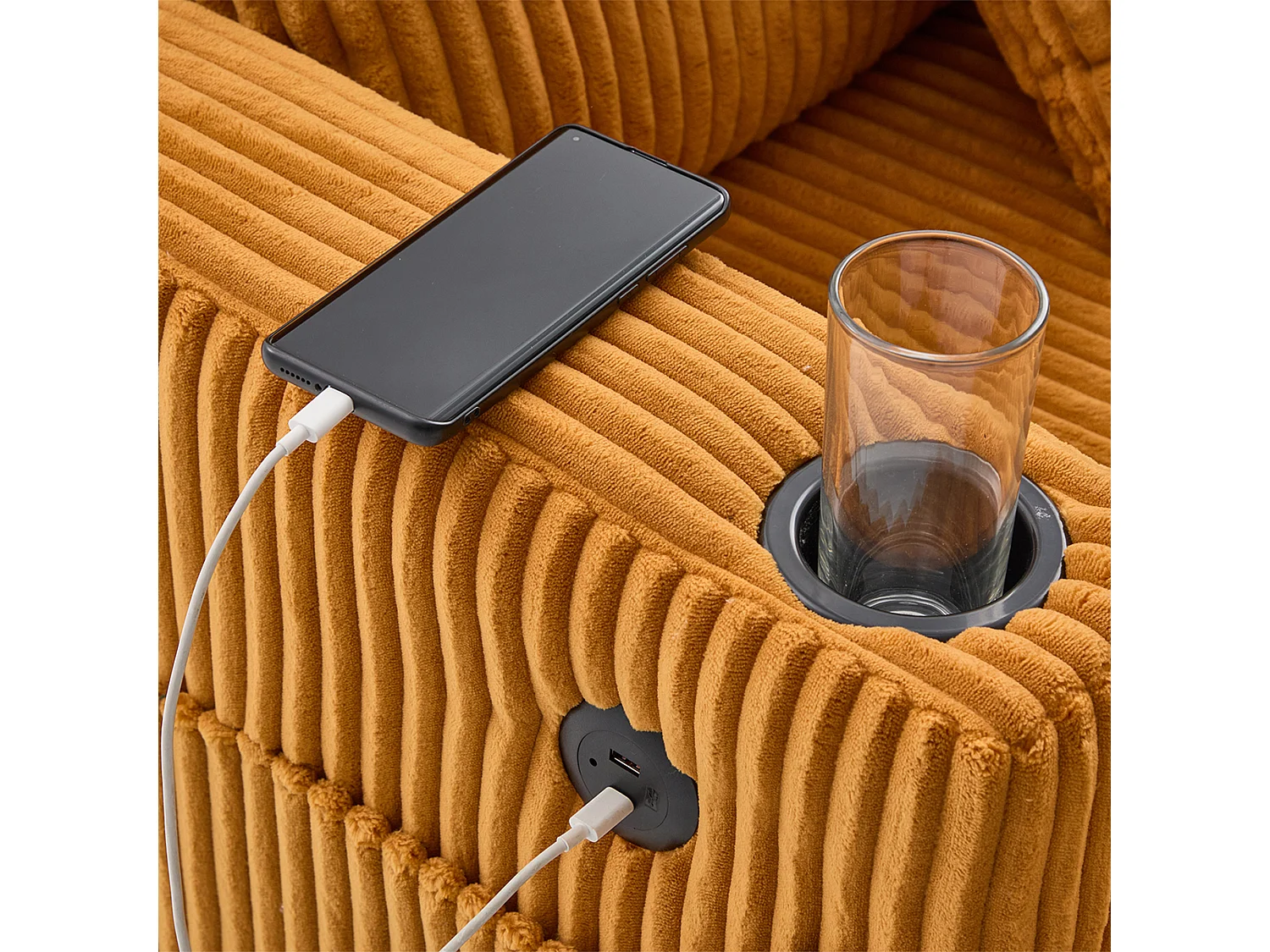 Gele 1-zitsbank - Relaxfauteuil met bekerhouders aan de zijkant en USB-oplaadpoort - LED-sfeerverlichting