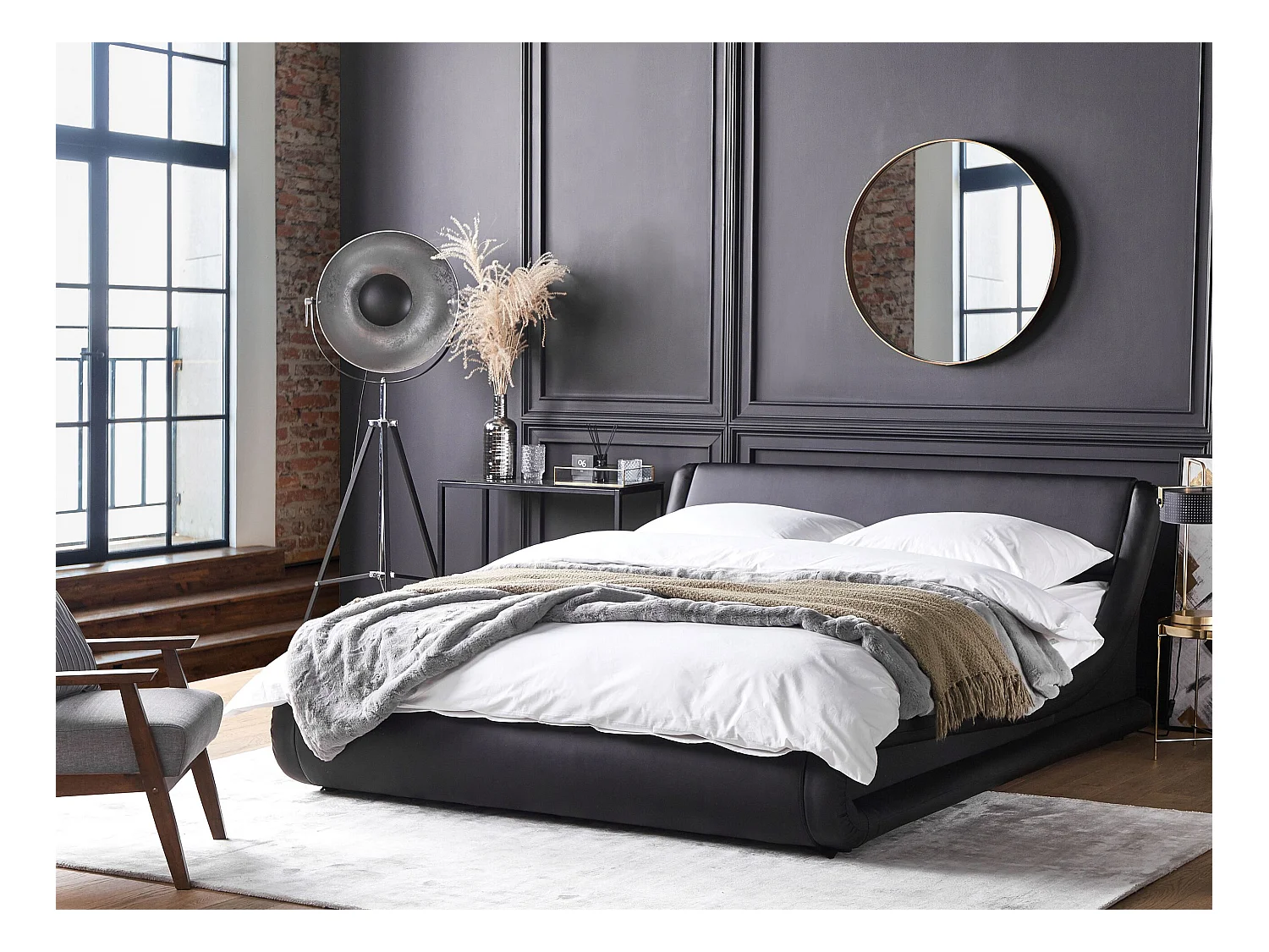 Letto matrimoniale moderno in pelle nera 180x200cm AVIGNON