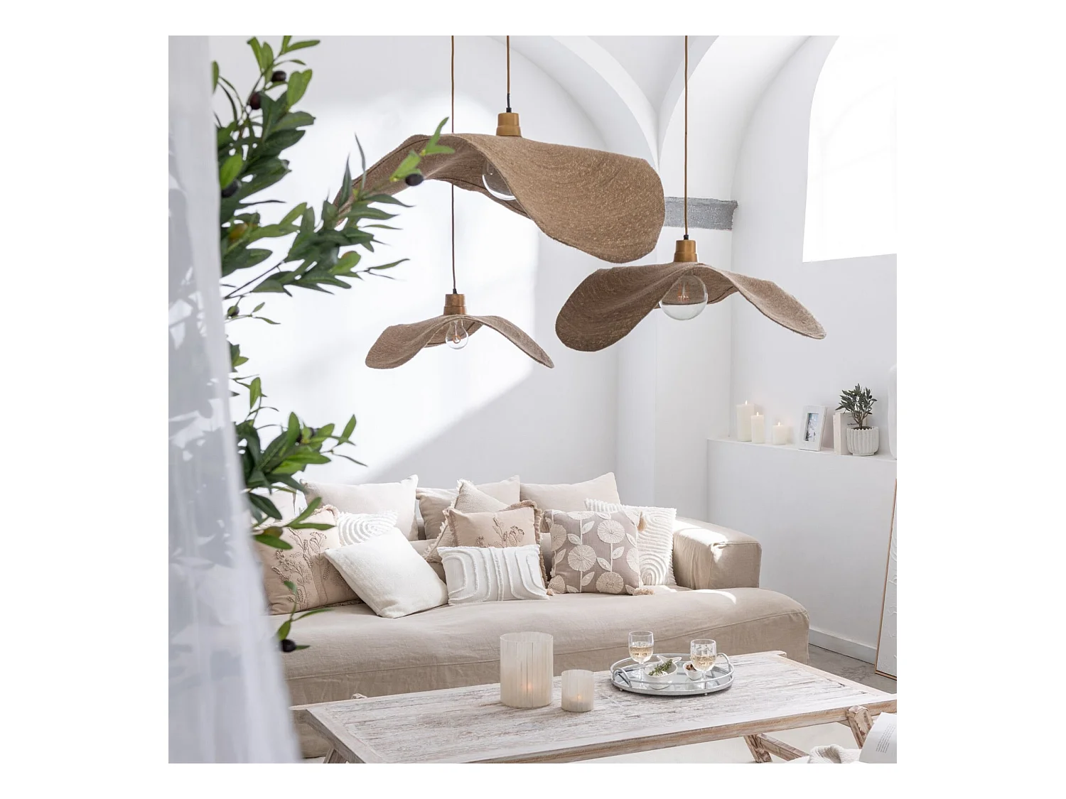 Lámpara colgante de junco natural