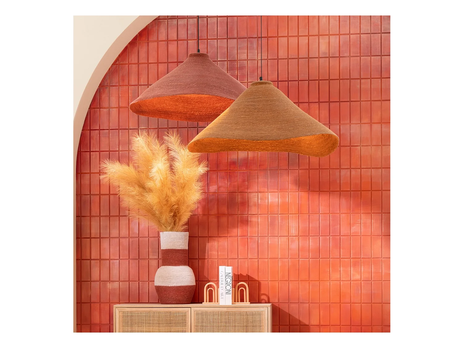 Lámpara colgante de techo con forma de sombrero en junco