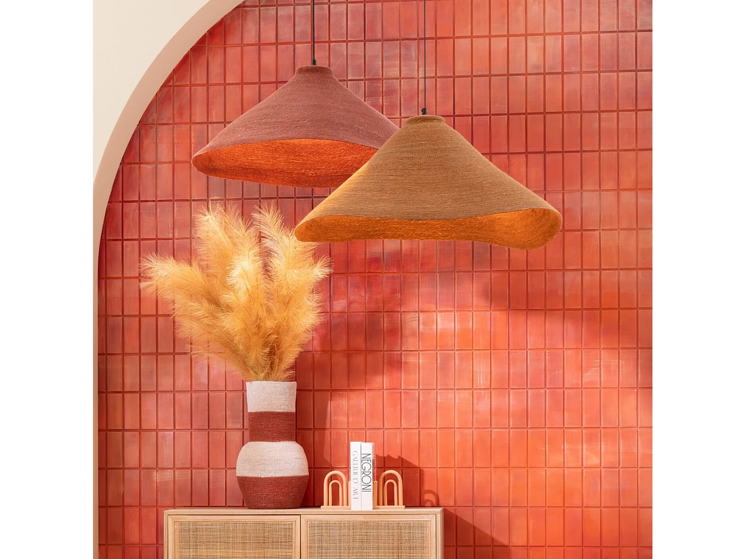 Lámpara colgante de techo con forma de sombrero en junco