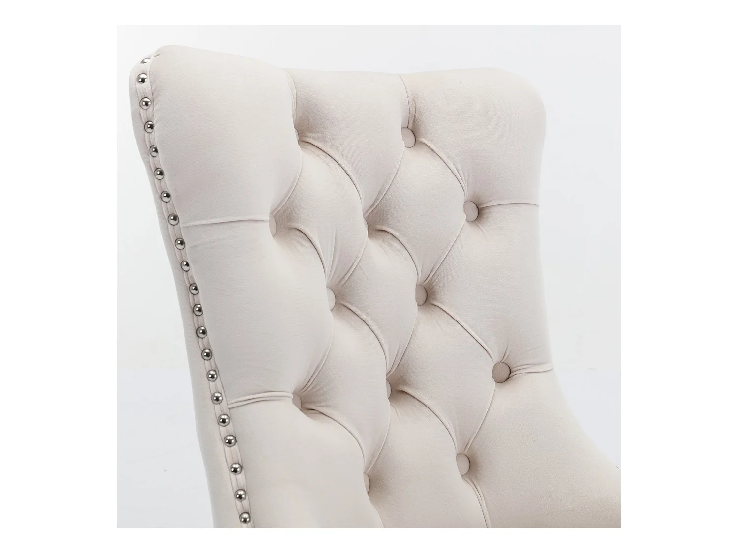 Set di 2 sedie da pranzo - Sedie con schienali imbottiti e gambe in acciaio inossidabile argentato - con finiture borchiate - velluto beige