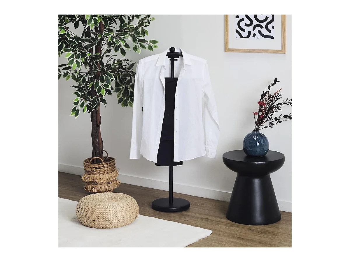 Valet de nuit noir et effet bois en métal