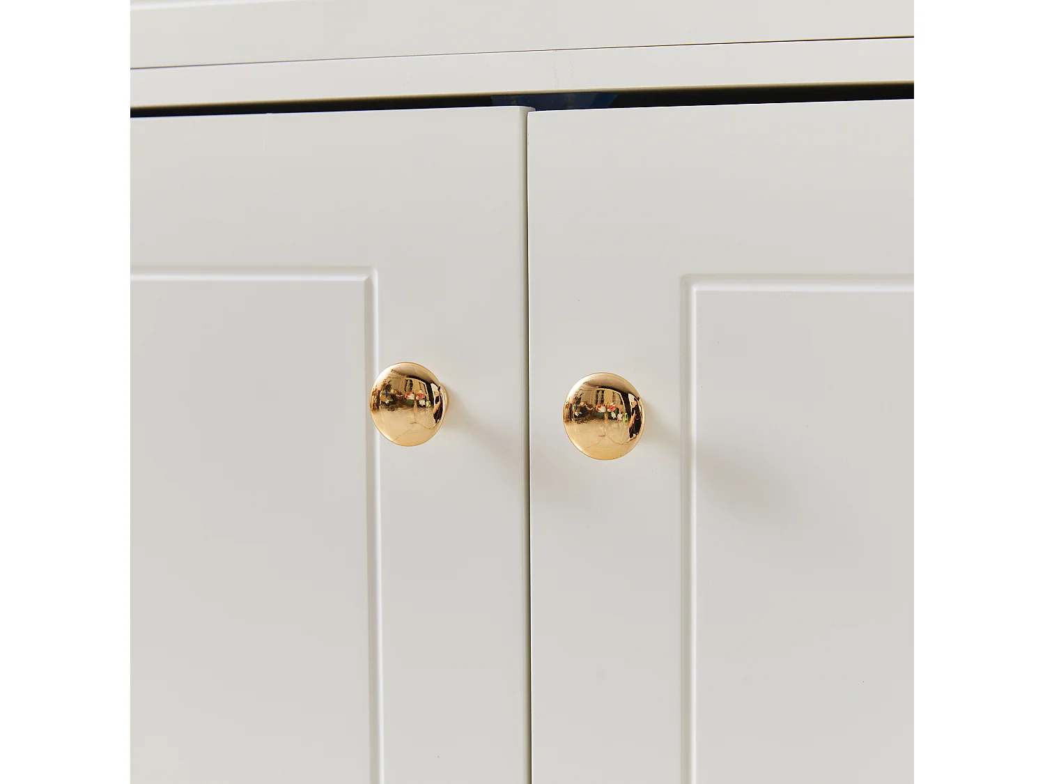 Buffet blanc avec 4 portes et 5 tiroirs de rangement avec étagères réglables - pour salon