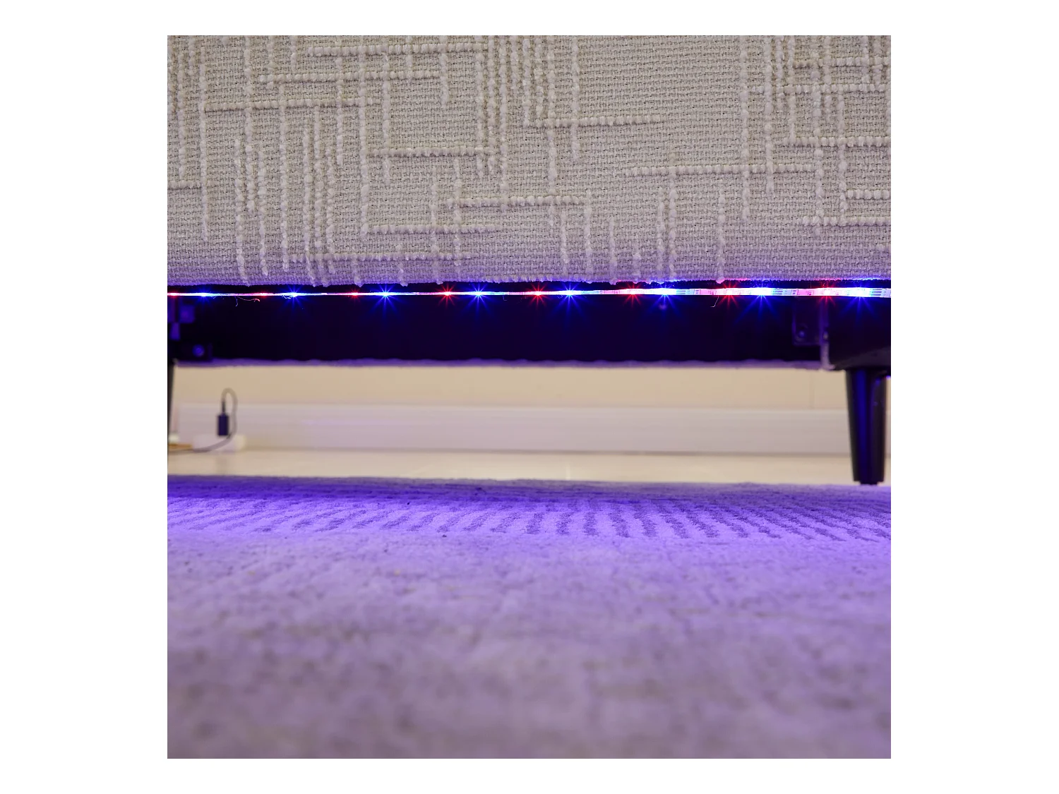 Canapé 2 places avec éclairage LED et port USB, pieds en bois - tissu chenille beige
