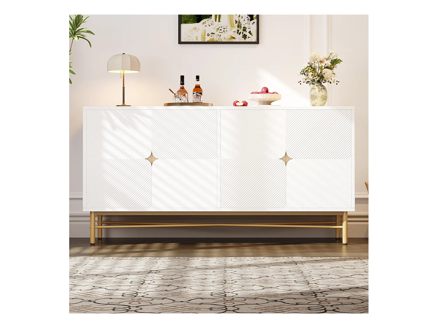 Buffet blanc avec 4 portes, poignées et pieds dorés - pour salon et salle à manger