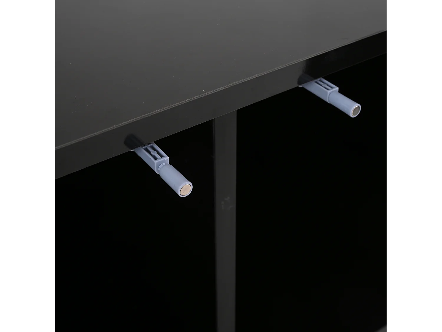 Table basse noire avec 2 portes et 2 panneaux latéraux en verre, éclairage LED - pour salon