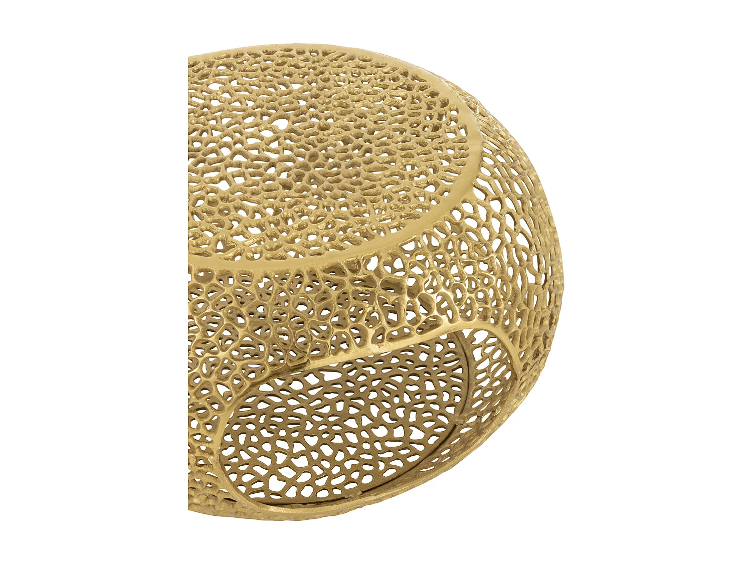 Table basse design en aluminium doré ambiance élégante