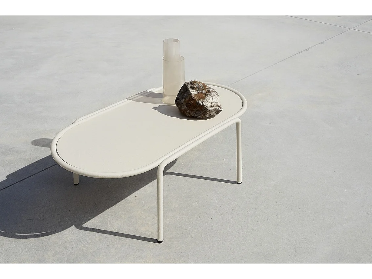 Table basse métal outdoor indoor, 77 x 40 x H30 cm