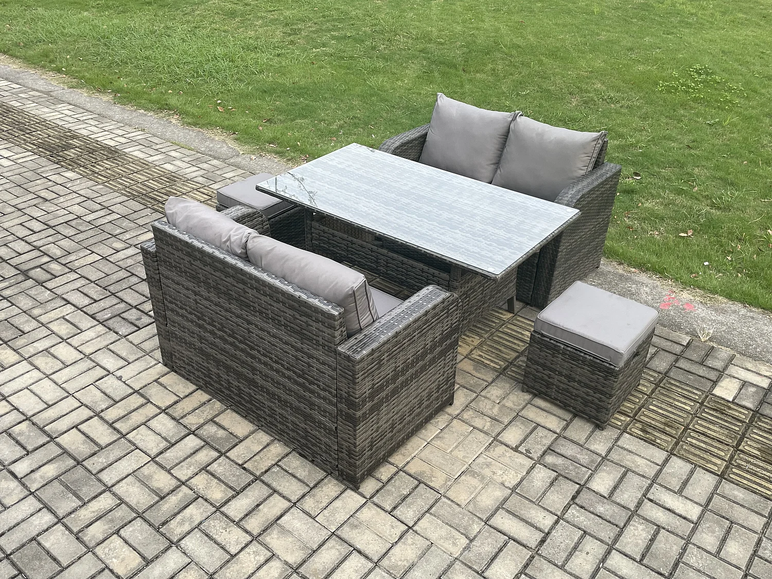 Terrassen Rattan Gartenmöbel-Set mit Langer rechteckiger Esstisch 2 kleine Fußhockern 6 Sitzer Outdoor Loveseat Sofa Set Dunkelgrau gemischt