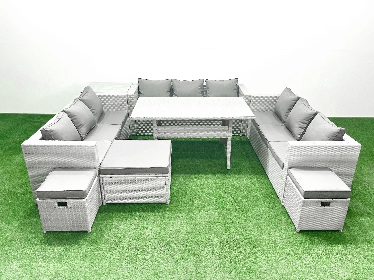 Polyrattan Gartenmöbel Set 12 Sitzer Garten Sofa Rechteckiger Esstisch Set mit 3 Fußhockern Beistelltisch Hellgrau gemischt