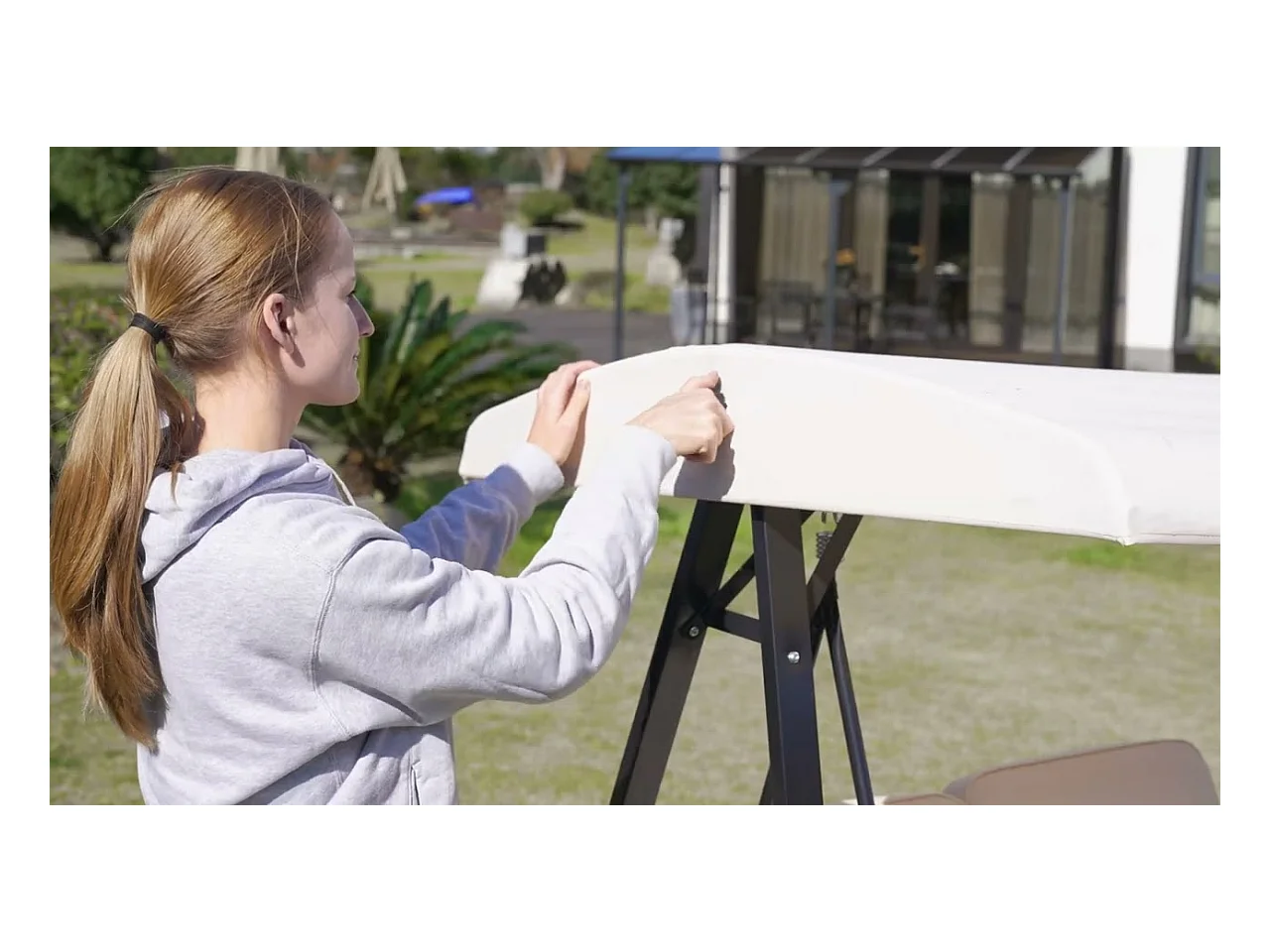 YODOLLA Balancelle de Jardin 2 Places avec Auvant Réglable et Coussins Amovible - 143 x 95 x 153 CM - Beige