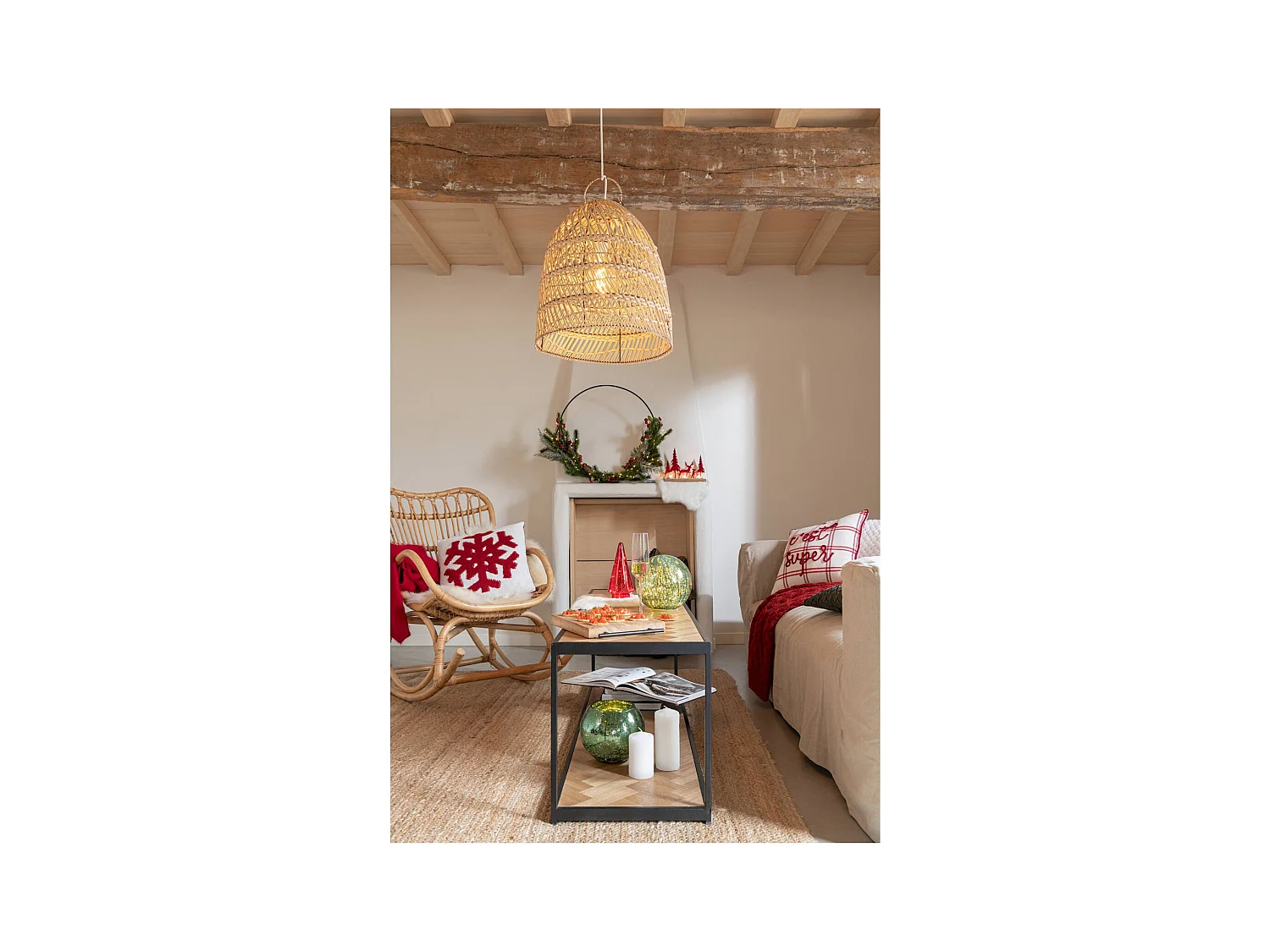 Table basse rectangulaire bois et métal noir style industriel chic