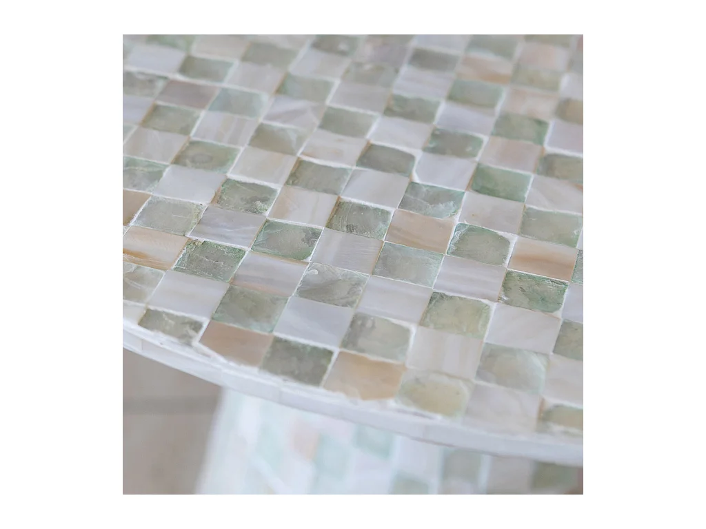 Now's Home - Table Basse Ronde En Coquille De  Capiz Verte 58x58x40cm Zina