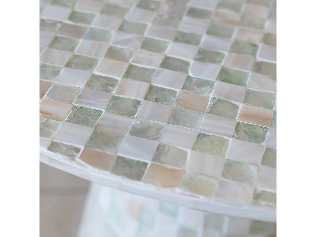 Now's Home - Table Basse Ronde En Coquille De  Capiz Verte 58x58x40cm Zina