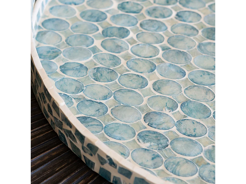 Now's Home - Plateau Rond Av Poignee Coquille De Nacre Bleu 45x45x6cm Solna