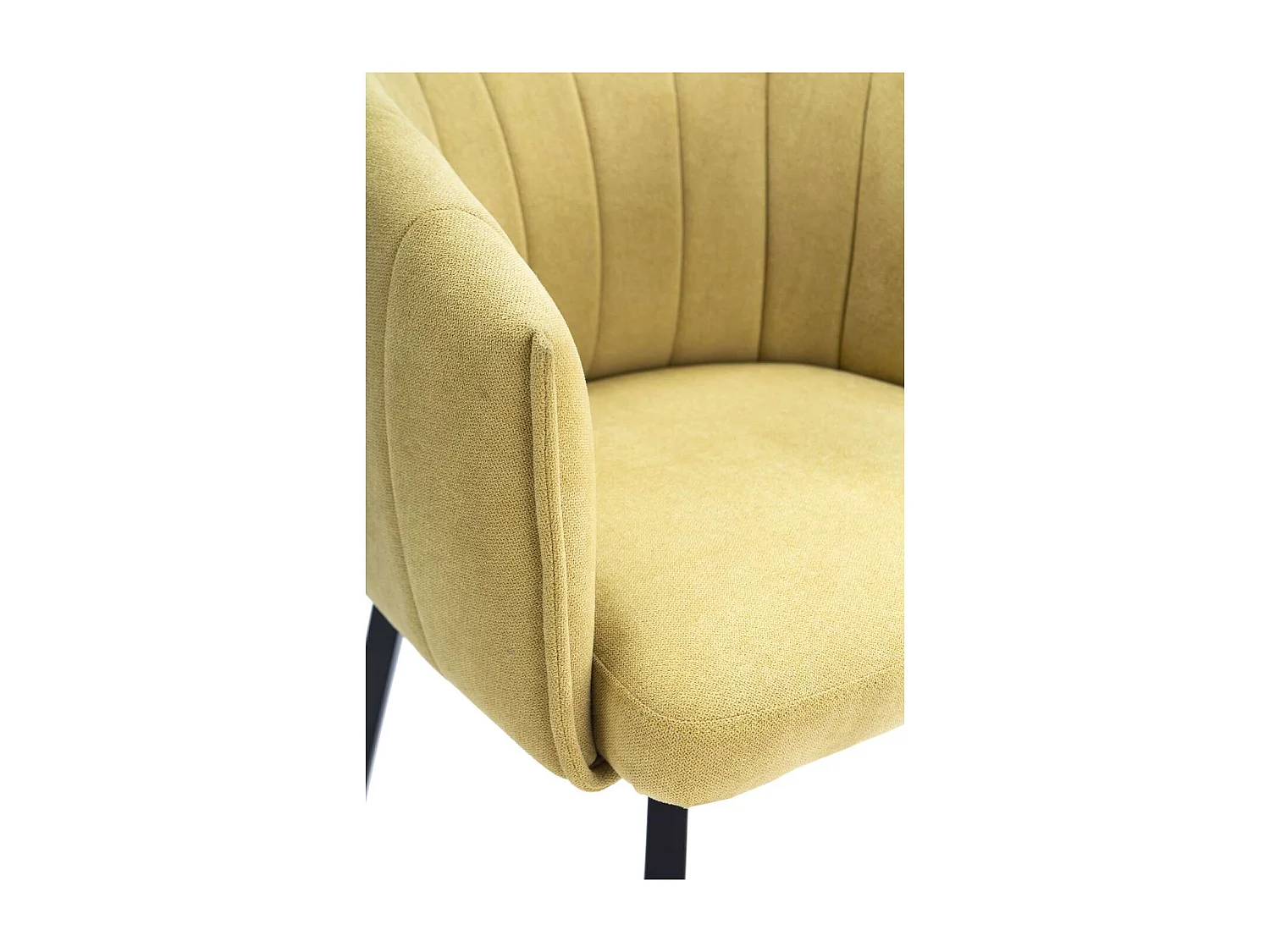 Sillón giratorio modelo Plumeti tapizado textil mostaza, 81cm(alto) 60cm(ancho) 61cm(larg