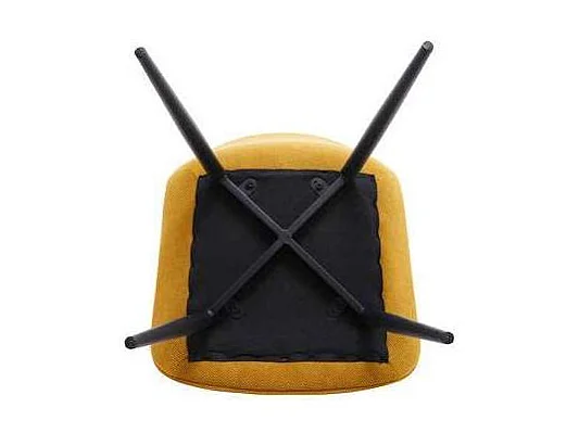 Pack de 4 sillas Altamira tapizadas en tejido dorado patas negras. 61cm(ancho ) 87cm(altur