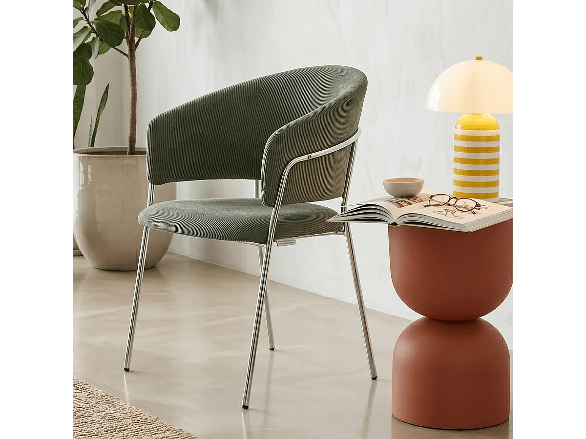 Lot de 2 chaises en velours côtelé vert kaki et piètement chromé - Isya