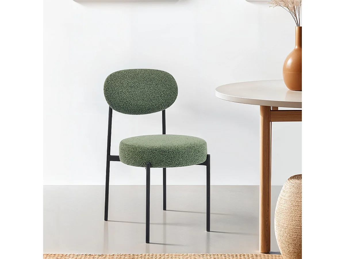 Lot de 2 chaises en tissu bouclé vert kaki, piètement métal noir - Evora