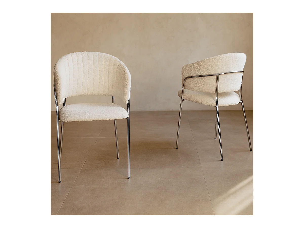 Lot de 2 chaises en tissu bouclé beige et piètement chromé - Isya