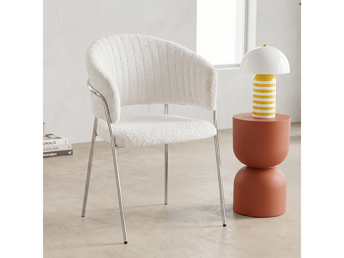 Lot de 2 chaises en tissu bouclé beige et piètement chromé - Isya