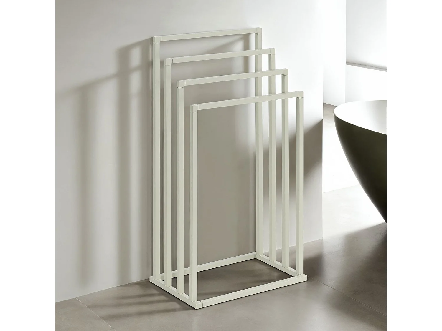 Porte-Serviettes sur Pied Senza en Métal Beige avec 4 Niveaux d'Étendage sur Différentes Hauteurs