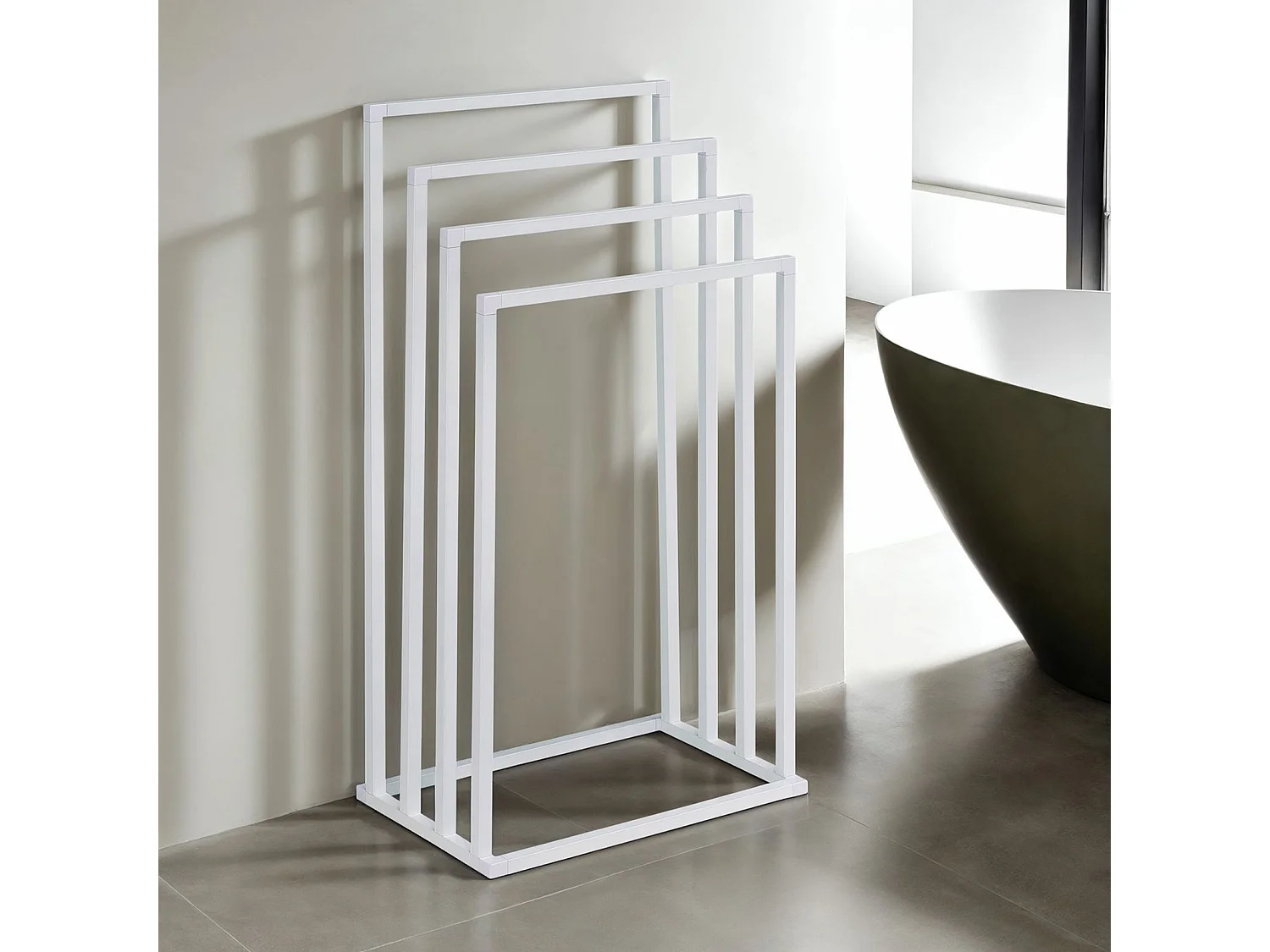 Porte-Serviettes sur Pied Senza en Métal Blanc avec 4 Niveaux d'Étendage sur Différentes Hauteurs