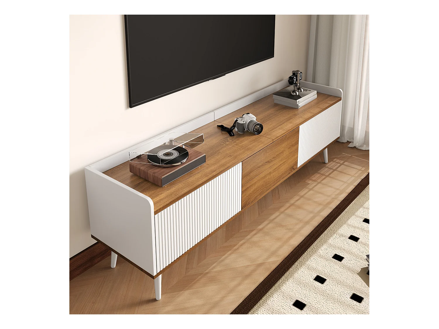 Meuble TV, table TV, support TV, meuble bas à trois portes, construction compacte, finition blanche et bois naturel, dimensions : H 49,5 cm / L 160 cm / P 39 cm.