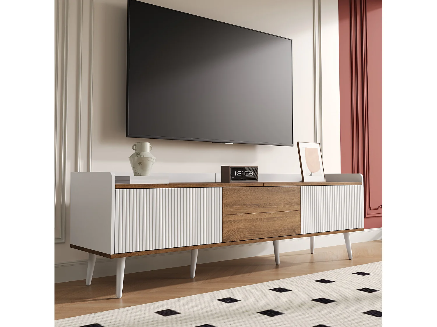 Meuble TV, table TV, support TV, meuble bas à trois portes, construction compacte, finition blanche et bois naturel, dimensions : H 49,5 cm / L 160 cm / P 39 cm.