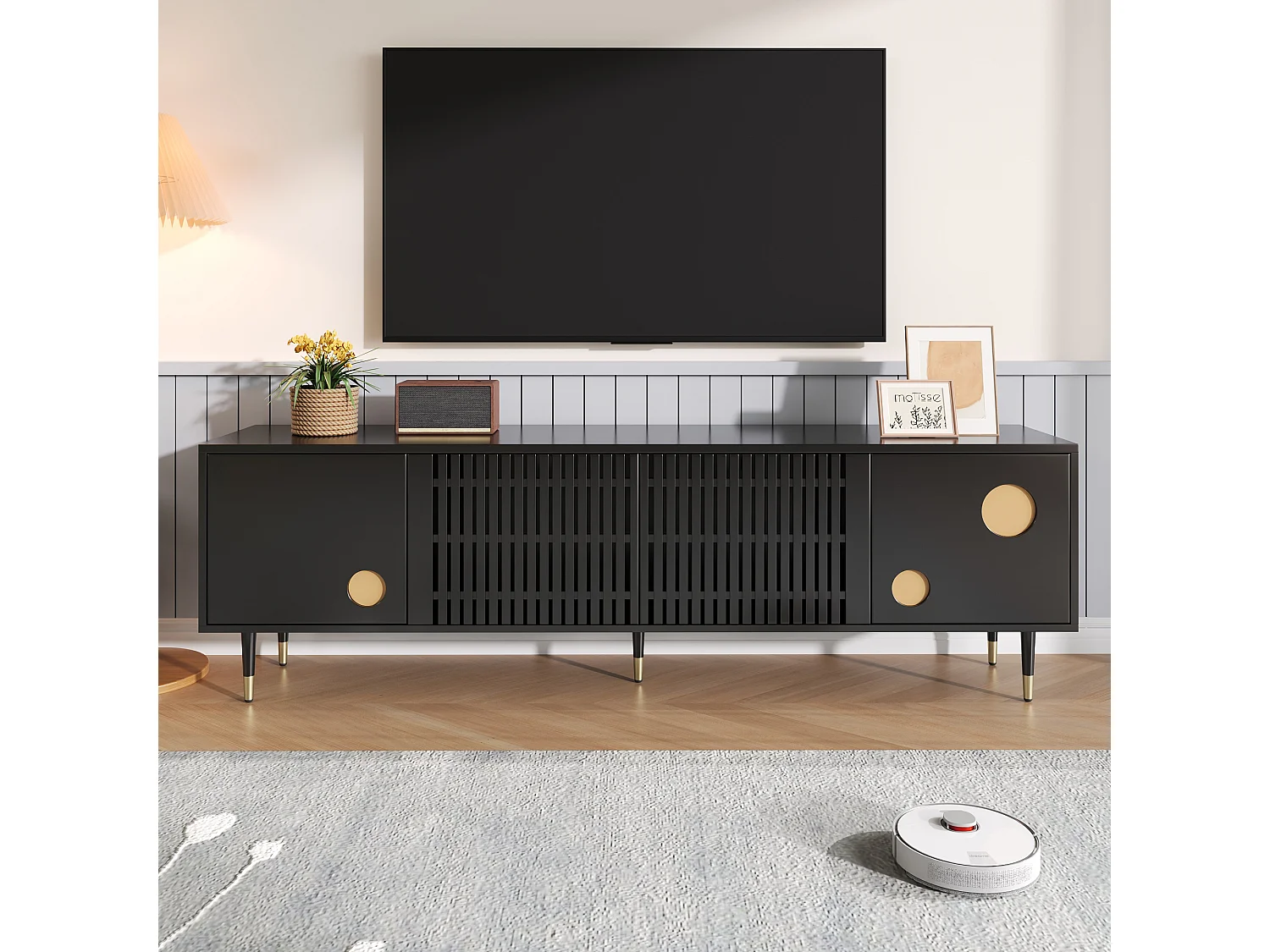 Meuble TV avec structure en grille, poignées cachées, décoration dorée, meubles pour salon, deux portes en bois massif.