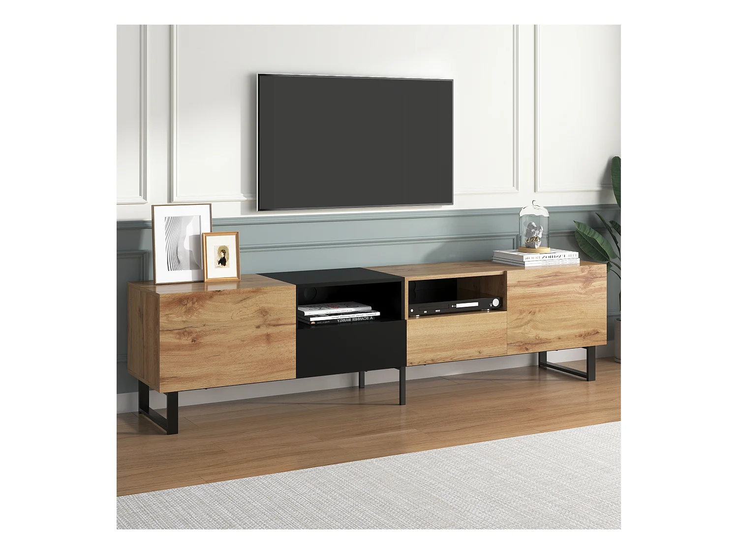 Meuble TV moderne avec design noir et couleur bois naturel – espace de rangement spacieux et structure robuste pour votre salon