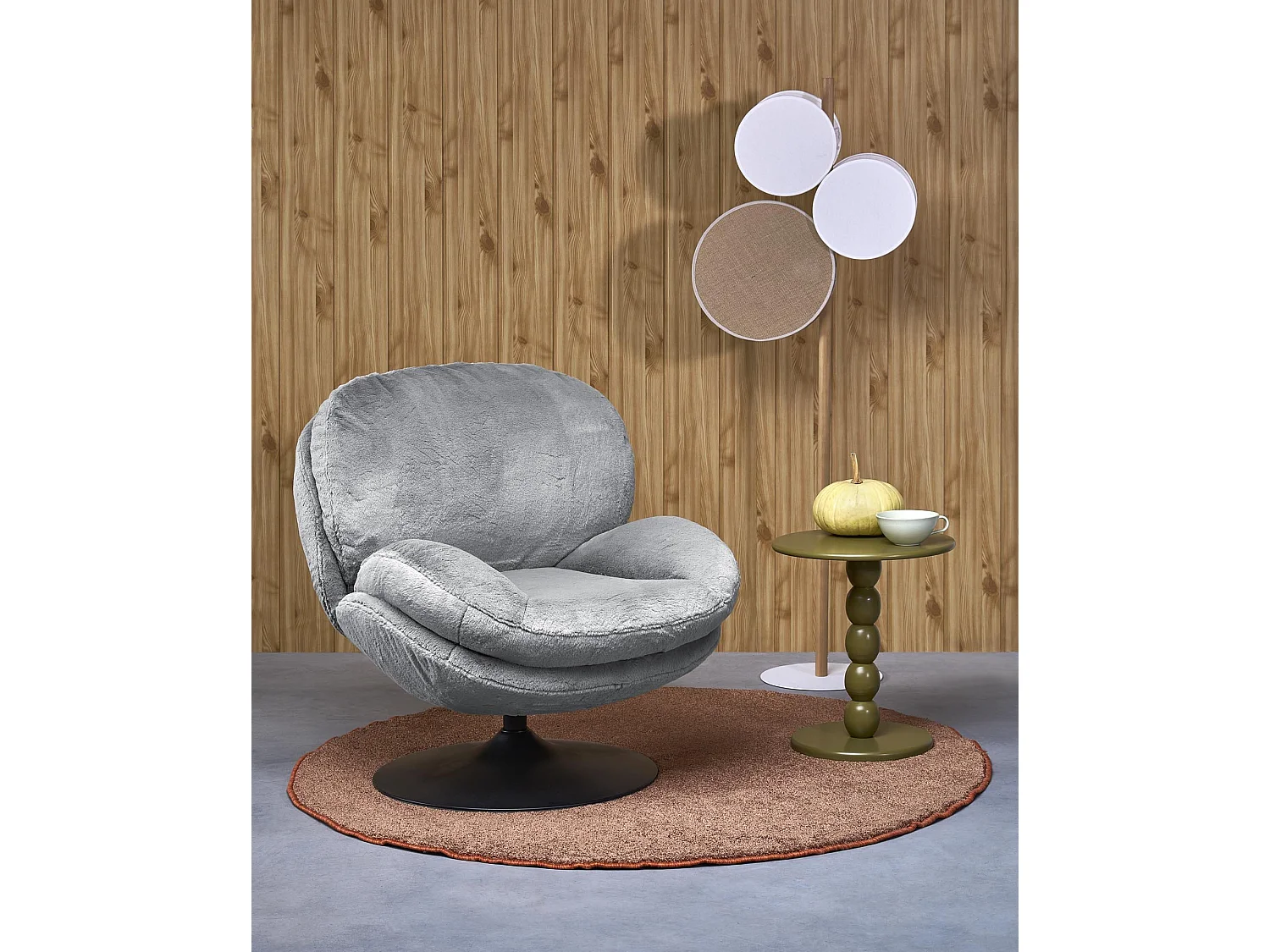 Fauteuil rembourré gris en tissu avec piètement pivotant MARIA
