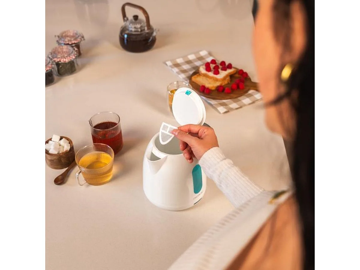 Hervidor de agua Cecotec Thermosense 140 2200W base con giro 1L blanco