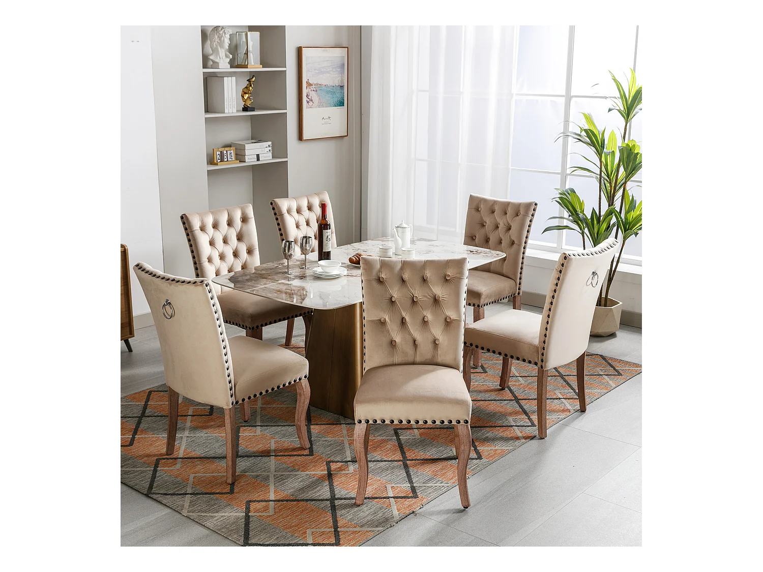 Cadeira de jantar em veludo camelo com encosto e argola decorativa cravejada, pernas em madeira maciça, 49x63x95 cm, conjunto de 6