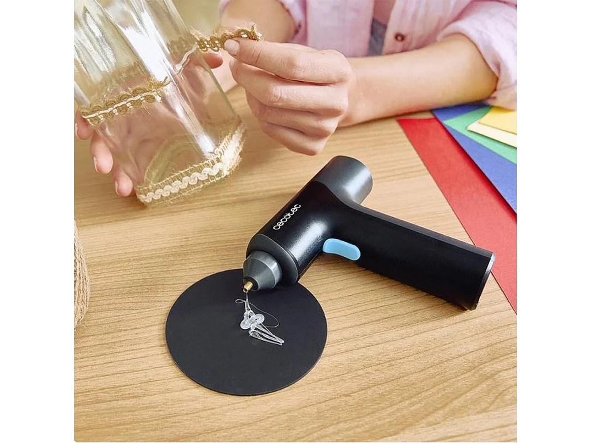 Pistola de silicona Cecotec Perfect Fix 360 FreeStyle 20 barras de silicona negro