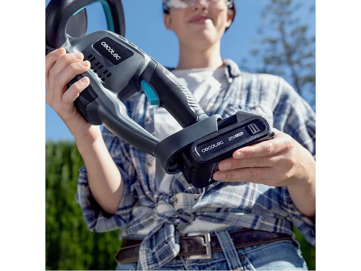 Cortasetos eléctrico Cecotec TitaniumSword 4500 Freemove inalámbrico 45 cm