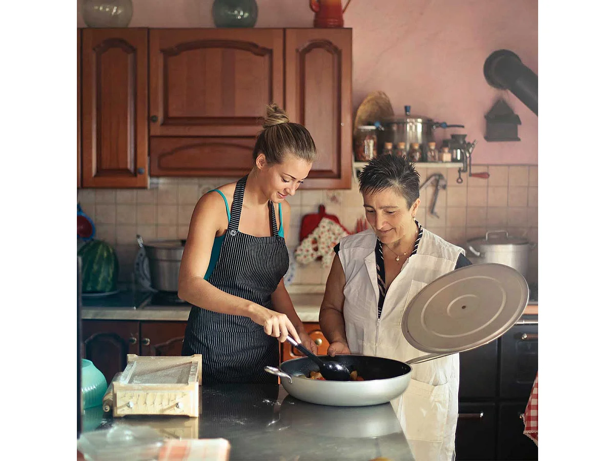 Set de 5 utensilios de cocina Cambria Quid nylon negro