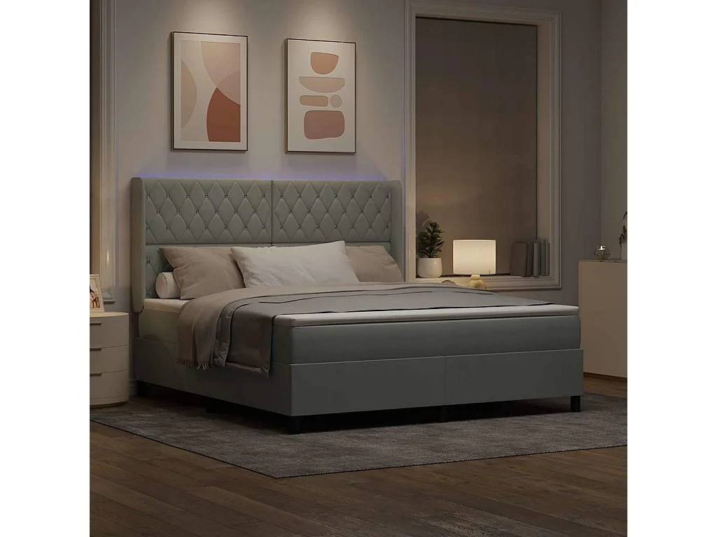LED Boxspringbett mit Matratze Hellgrau 180 x 200 cm Samt