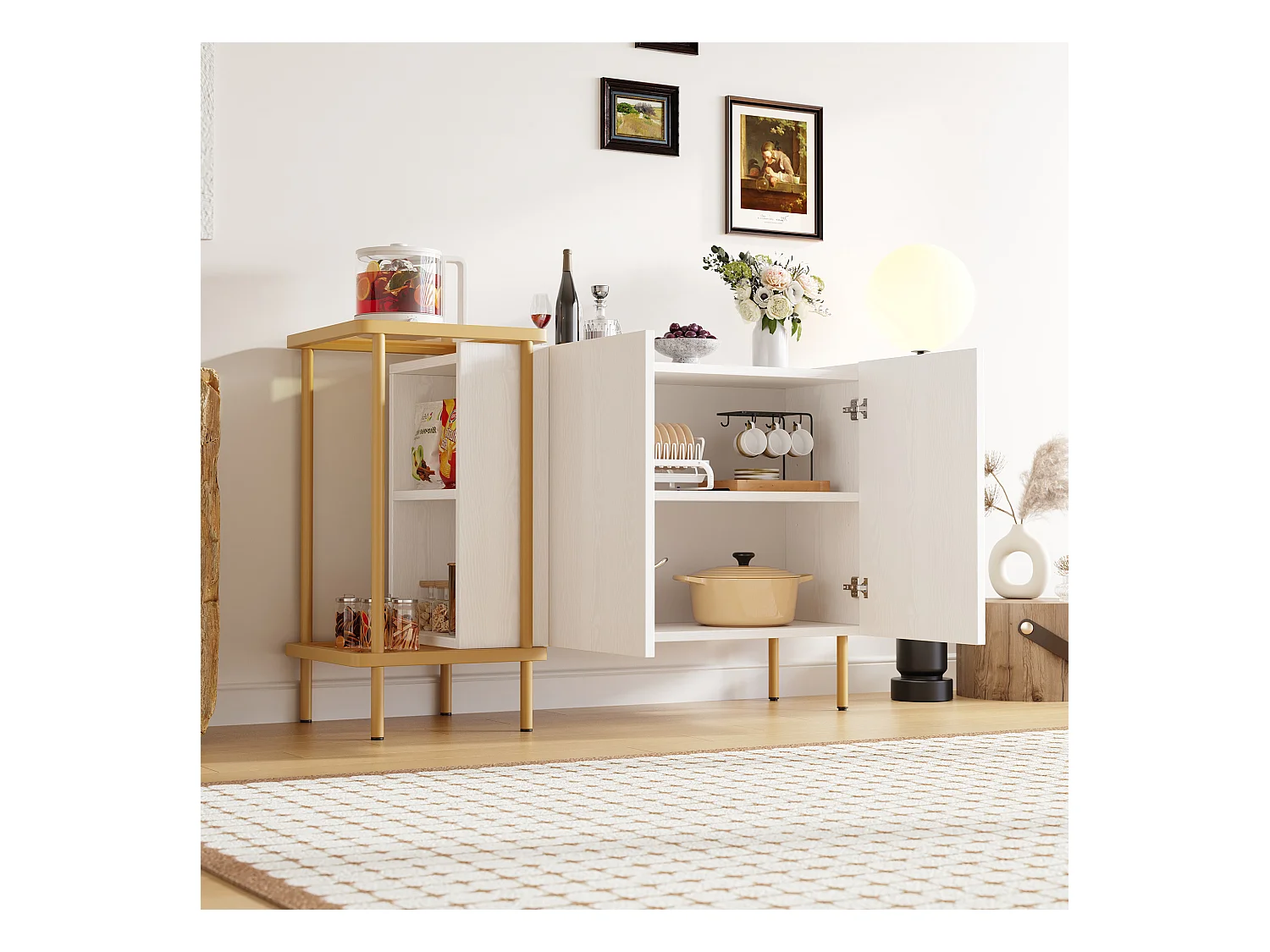 Credenza oro e bianca con 2 ante e 2 vani a giorno, gambe dorate 120x40x77,5cm